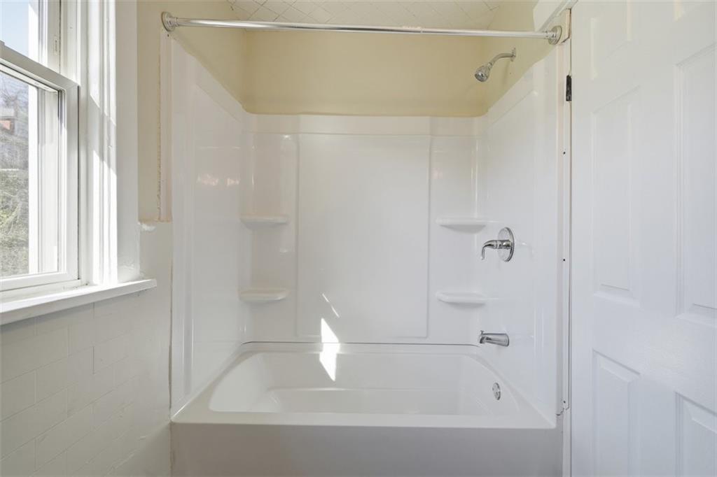 4423 Outlook Drive West Mifflin, PA 15122 - Photo 18 of 31