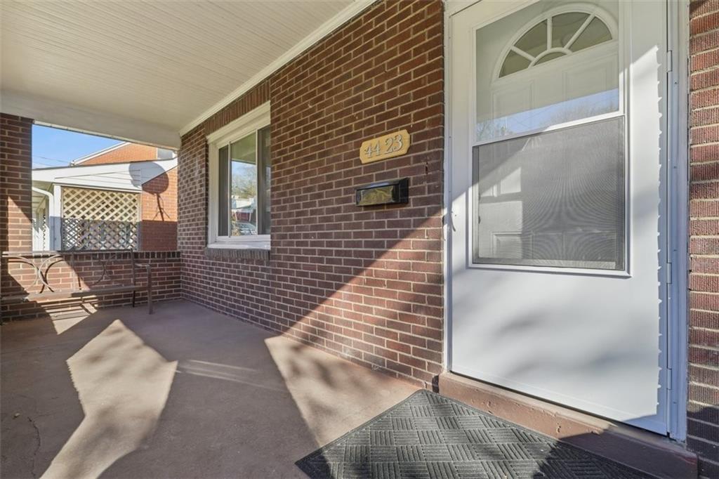 4423 Outlook Drive West Mifflin, PA 15122 - Photo 2 of 31