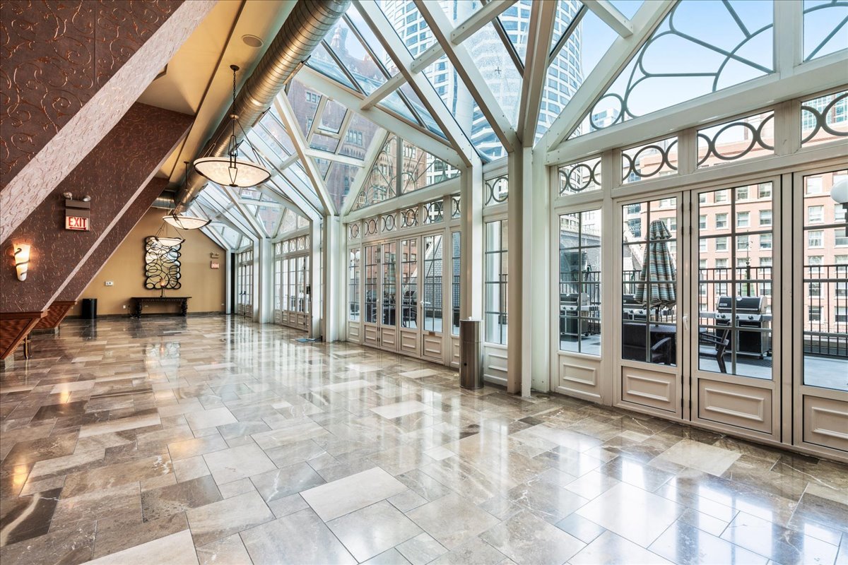 111 East Chestnut Street, Unit 34J Chicago, IL 60611 - Photo 18 of 23