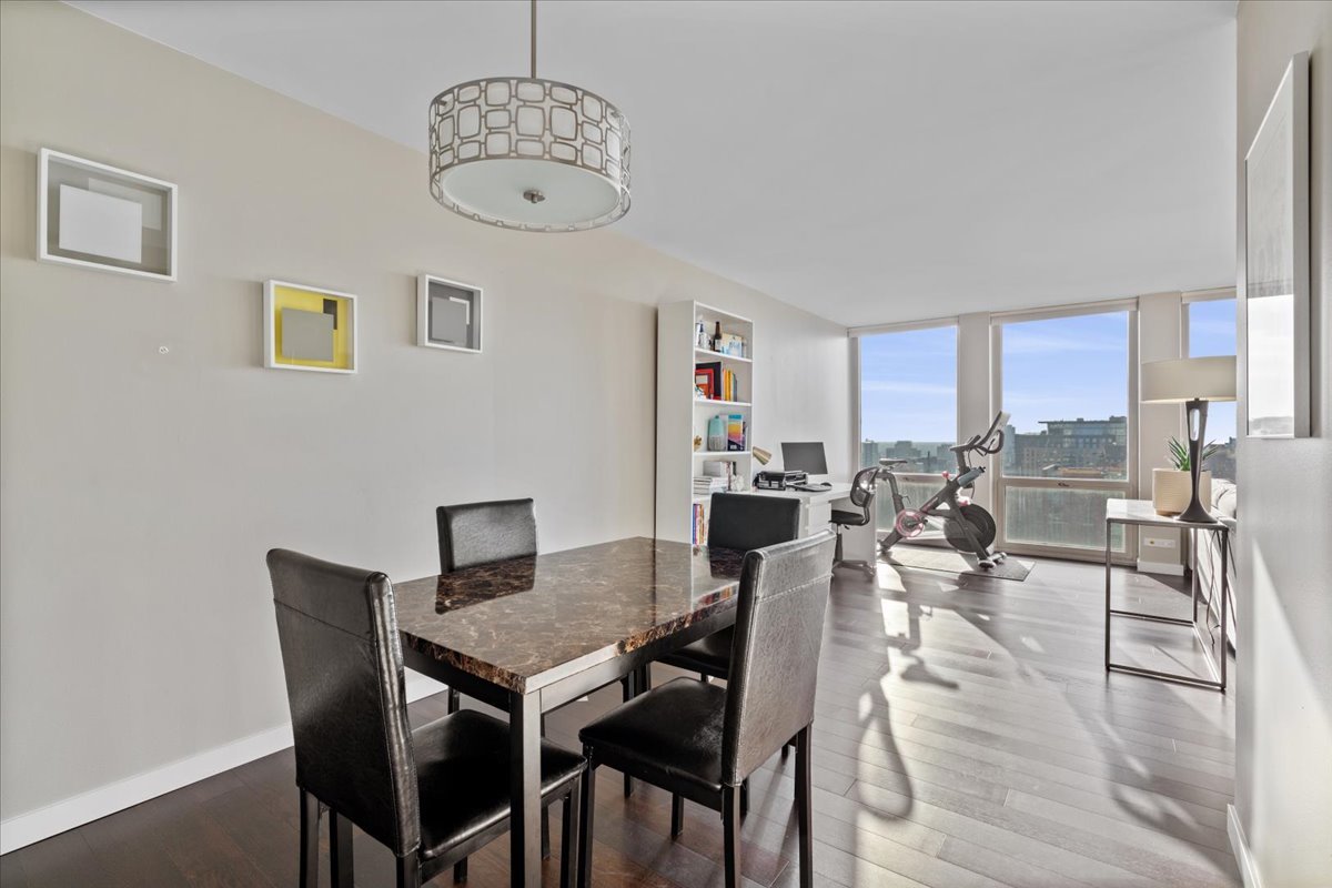 111 East Chestnut Street, Unit 34J Chicago, IL 60611 - Photo 9 of 23