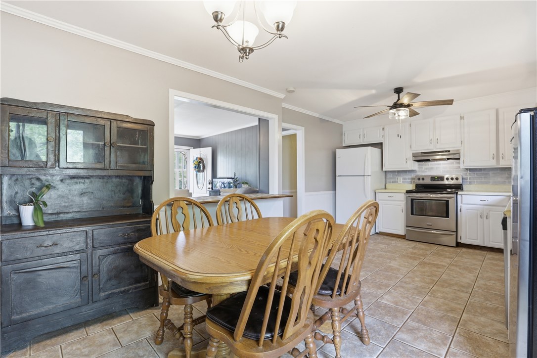 904 New Prospect Church Road Anderson, SC 29625 - Photo 8 of 31 This bright kitchen and dining area offers functional design and everyday ease.