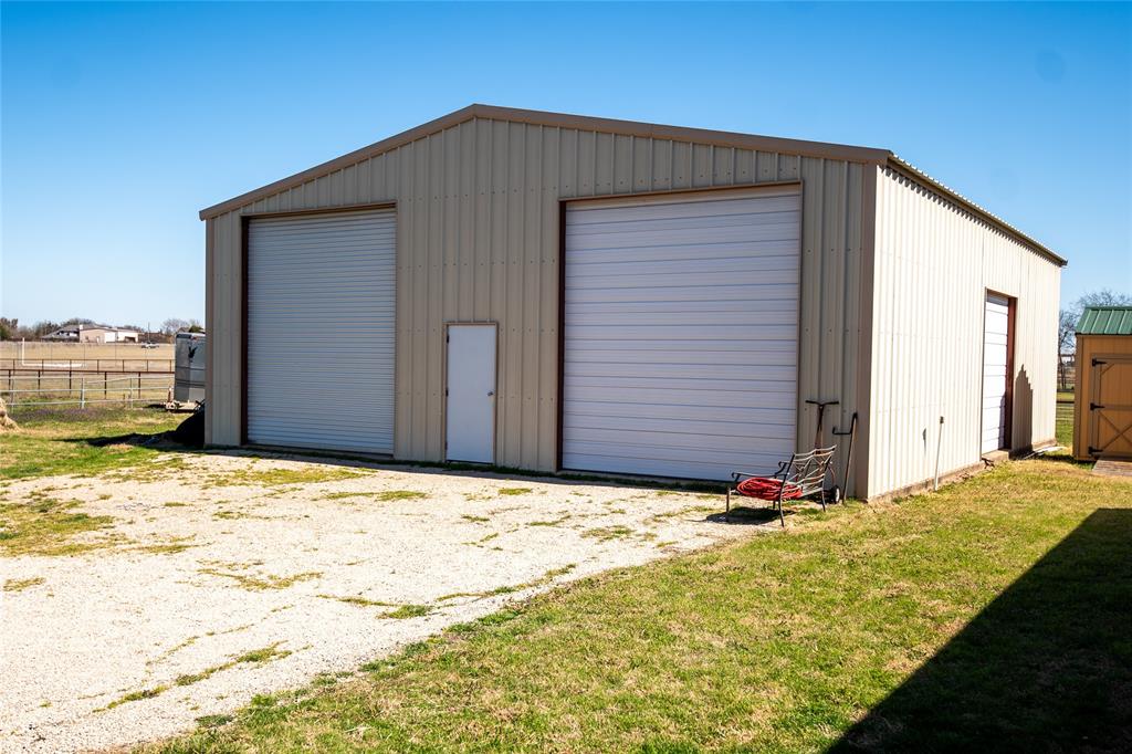 2211 Mc Alpin Road Midlothian, TX 76065 - Photo 35 of 37 RV Garage