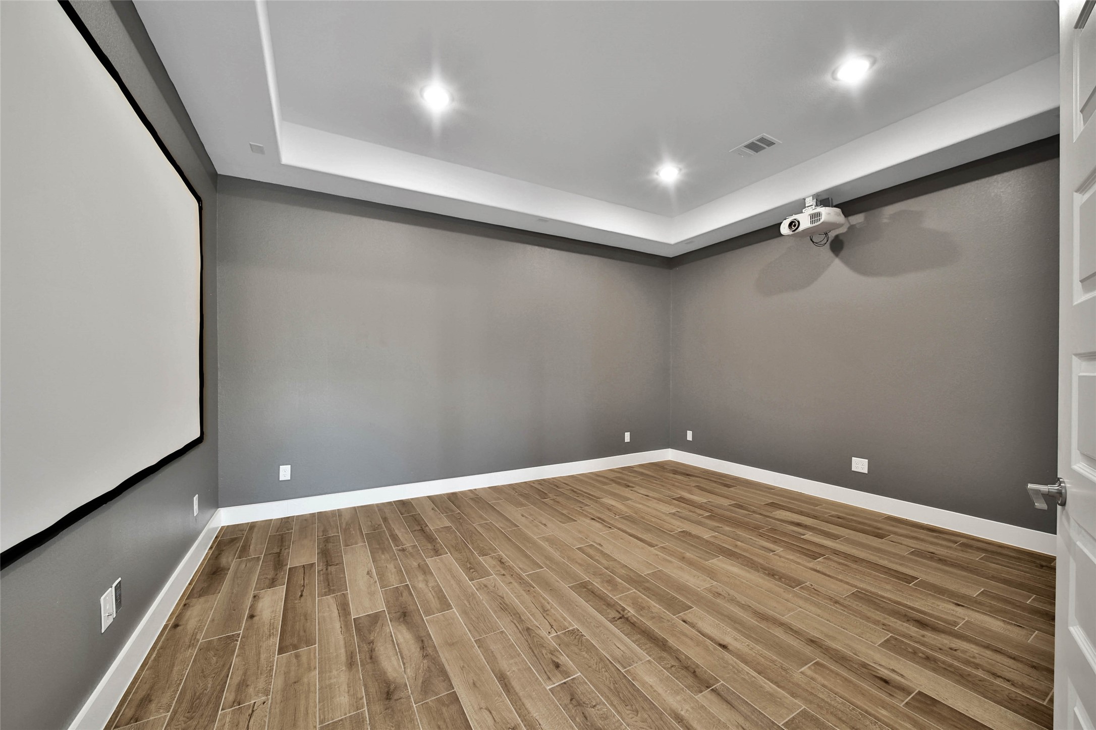 29402 Cir S Rnch Trail Fulshear, TX 77406 - Photo 22 of 50 Lights, Camera, Action!