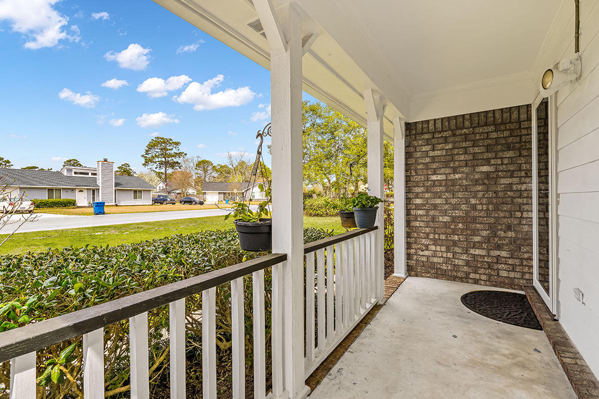 415 Longleaf Road Summerville, SC 29486 - Photo 4 of 25 GPS VISUALS RE PHOTOGRAPHY 4