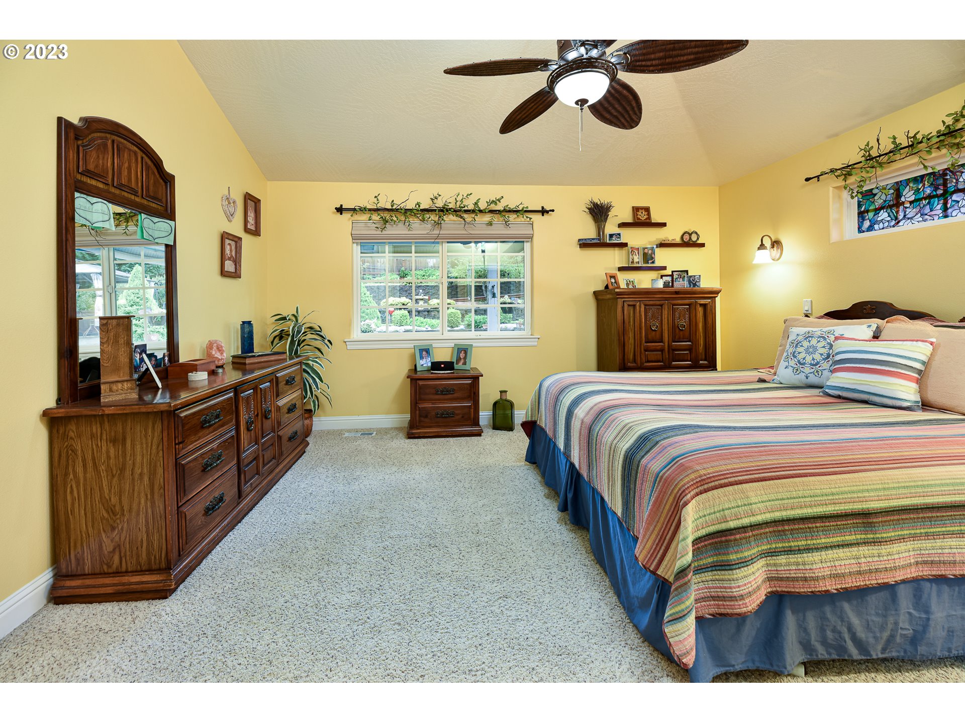 780 Fairview Loop Cottage Grove, OR 97424 - Photo 17 of 32 Bedroom, Owner's Suite