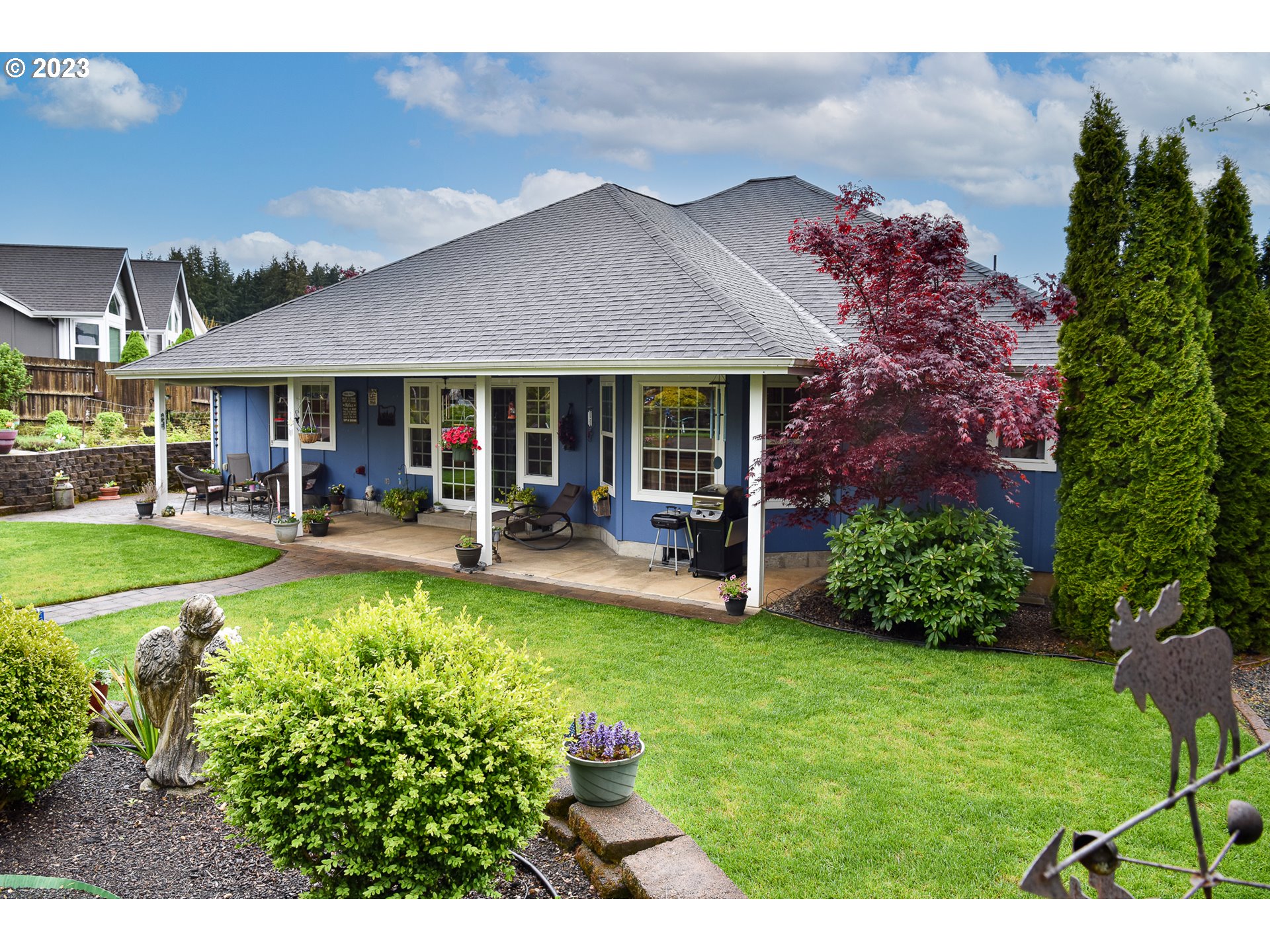 780 Fairview Loop Cottage Grove, OR 97424 - Photo 26 of 32 Backyard