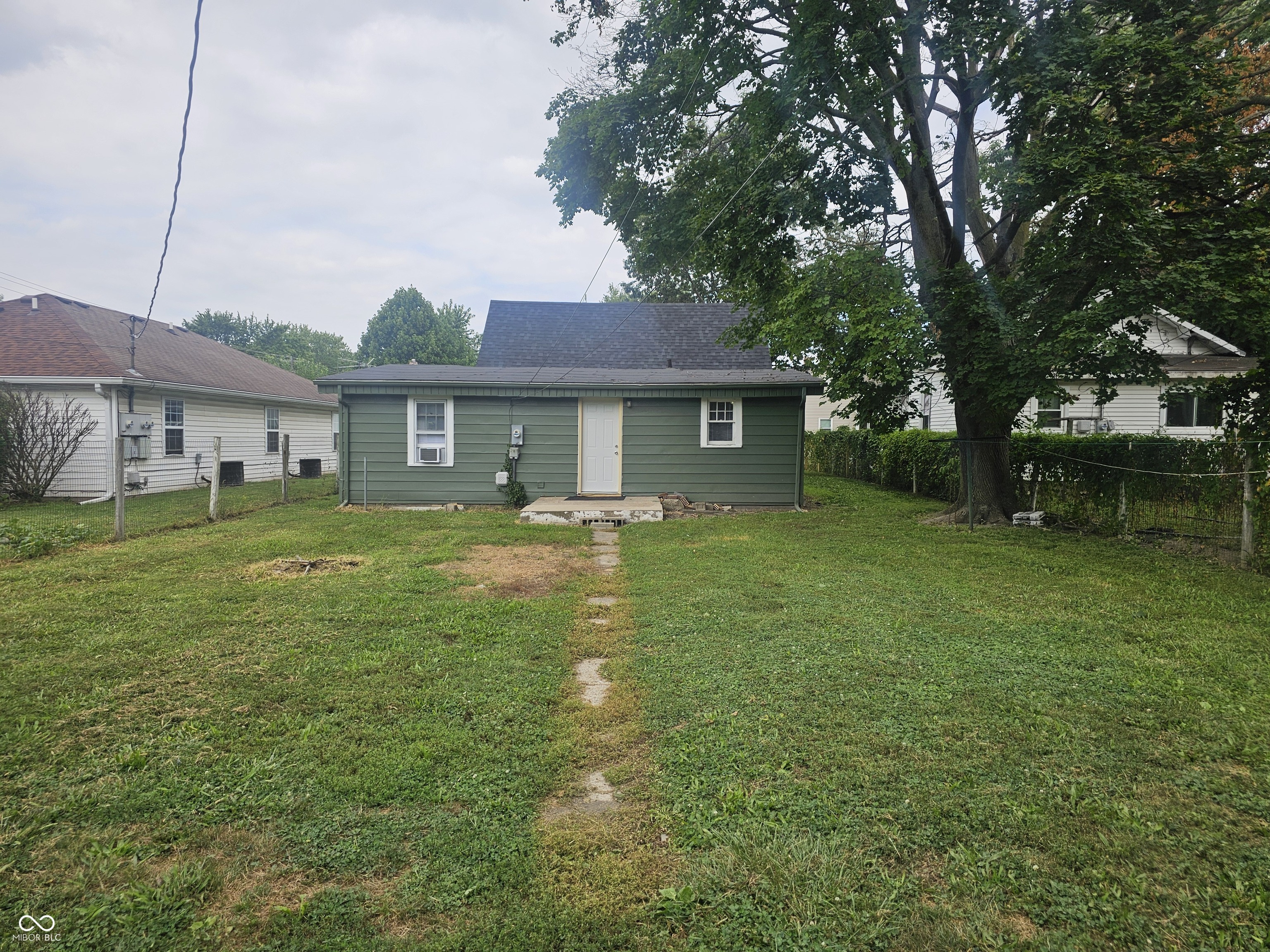 1437 West 10th Street Muncie, IN 47302 - Photo 4 of 15