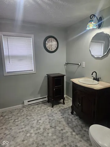 $124,900 | 1437 West 10th Street, Muncie, IN 47302