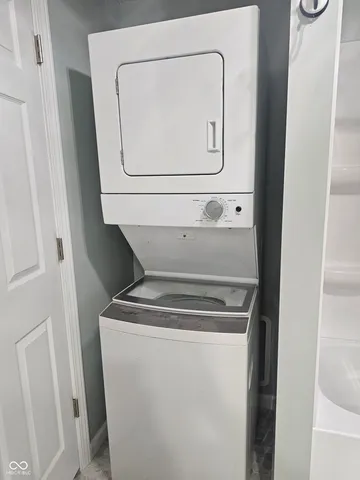 $124,900 | 1437 West 10th Street, Muncie, IN 47302