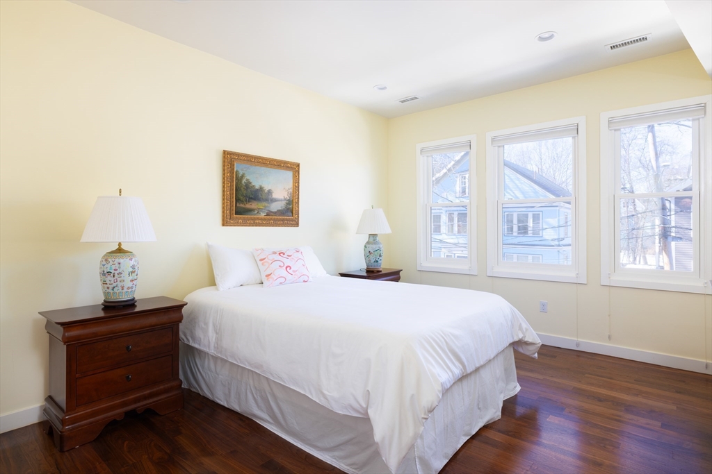 95 Beals Street, Unit 2 Brookline, MA 02446 - Photo 12 of 18