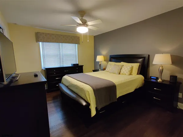 $27,500 | 5806 Ventnor Avenue, Ventnor City, NJ 08406