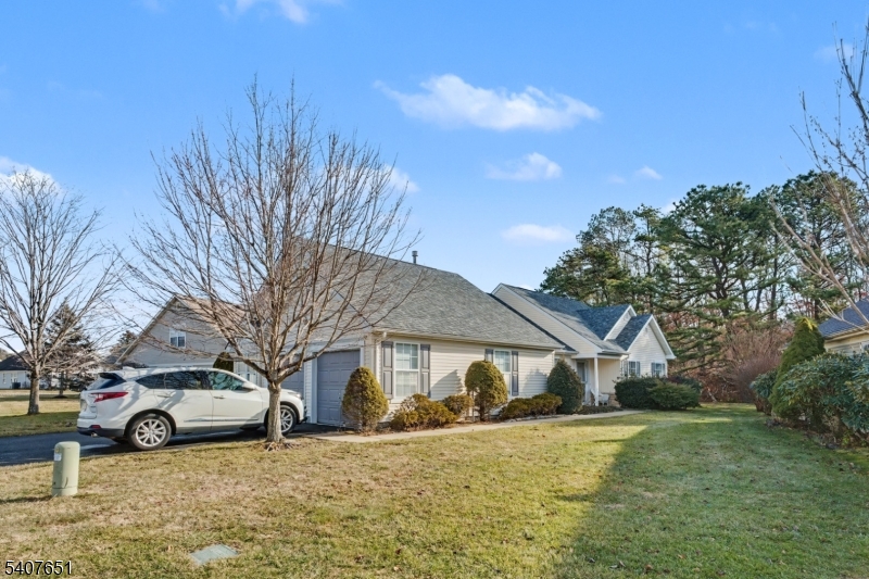 2401 Braddock Road Toms River, NJ 08755 - Photo 2 of 24