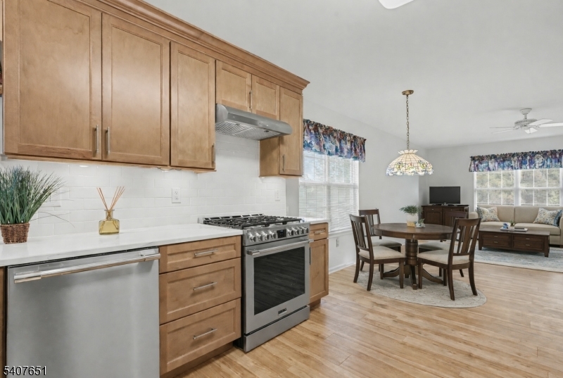 2401 Braddock Road Toms River, NJ 08755 - Photo 7 of 24