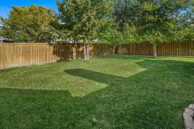 a view of backyard space