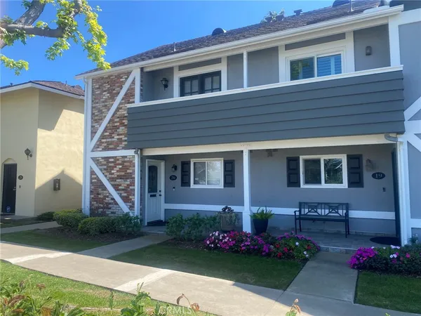 $739,900 | 3342 Bradbury Road, Unit 20, Rossmoor, CA 90720
