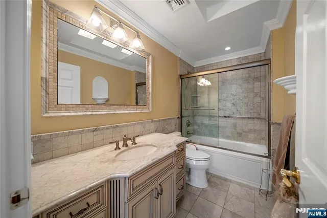 $3,750,000 | 21 Priscilla Lane, Englewood Cliffs, NJ 07632