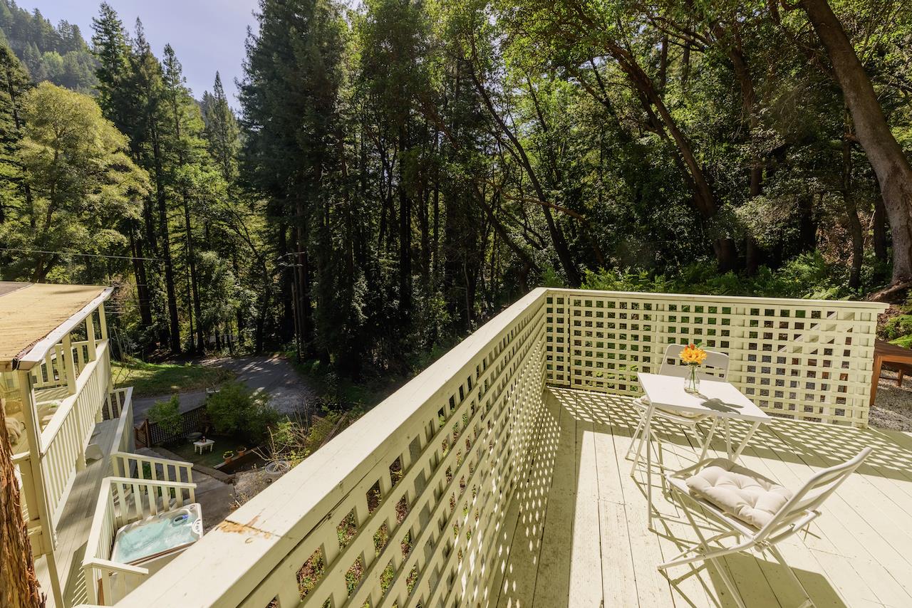 10735 Westwood Road Felton, CA 95018 - Photo 82 of 118 a view of balcony with wooden floor and fence