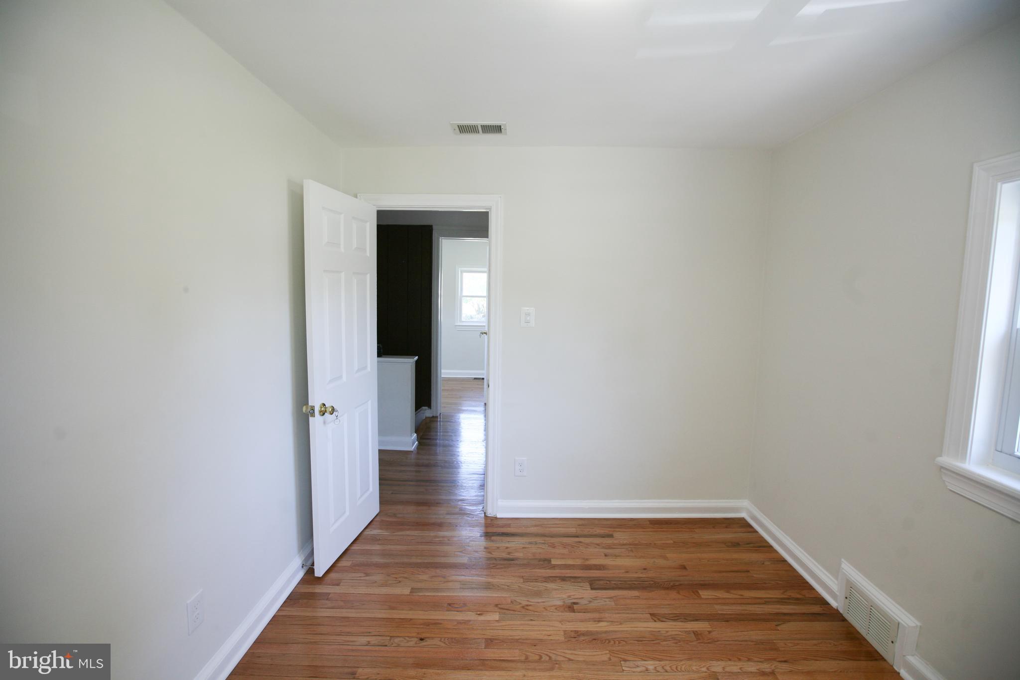 800 Chillum Road Hyattsville, MD 20783 - Photo 13 of 40