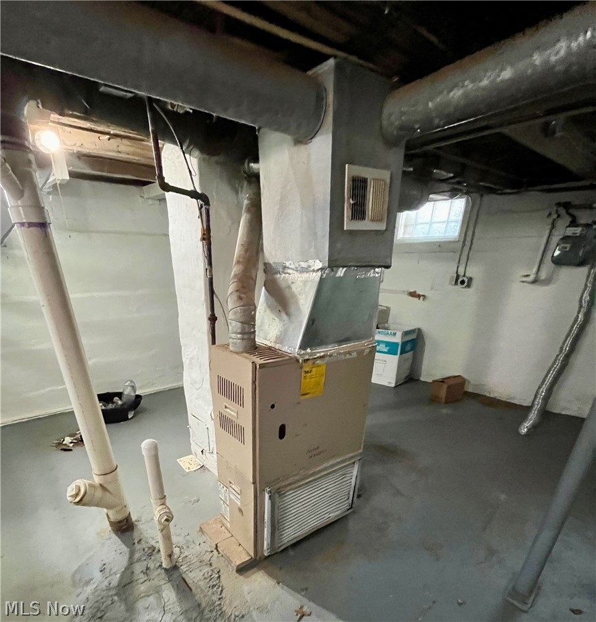 17902 Brazil Road Cleveland, OH 44119 - Photo 15 of 25 furnace