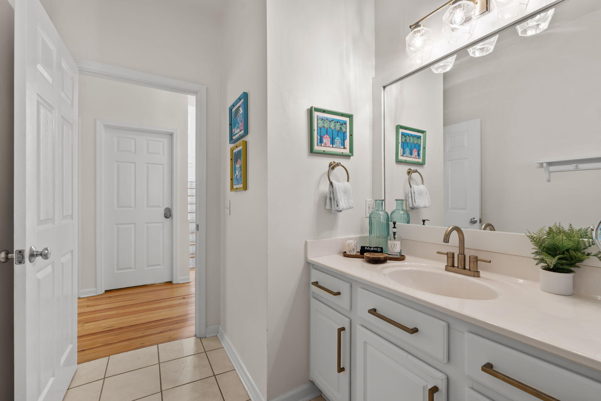 36 Sundown Court Santa Rosa Beach, FL 32459 - Photo 23 of 42 Hallway Guest Bathroom