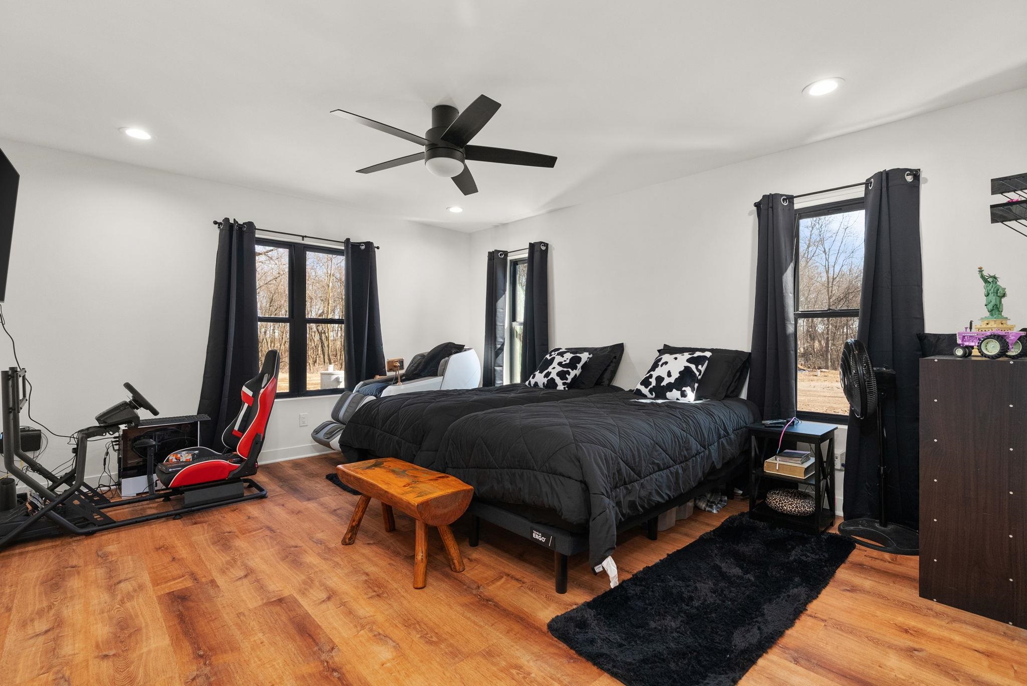 11218 North Crocker Road Brooklyn, WI 53521 - Photo 15 of 46