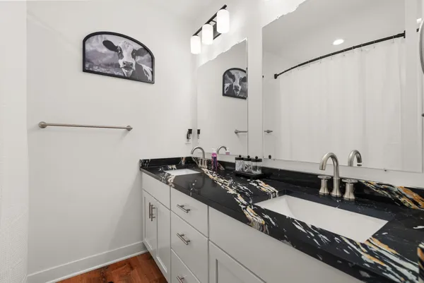 $939,900 | 11218 North Crocker Road, Brooklyn, WI 53521