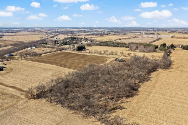 $939,900 | 11218 North Crocker Road, Brooklyn, WI 53521