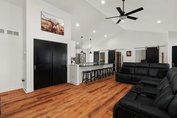 $939,900 | 11218 North Crocker Road, Brooklyn, WI 53521