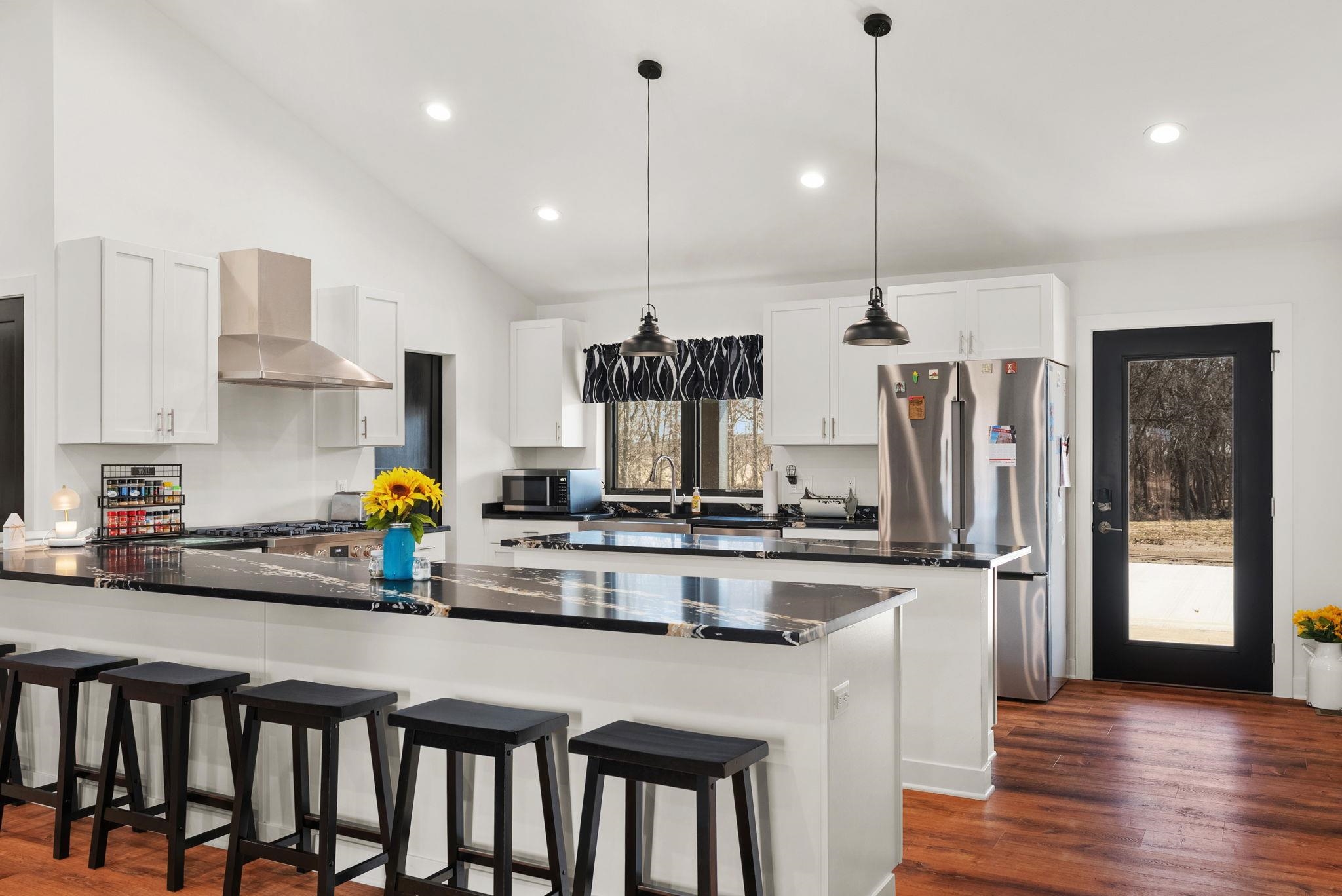 11218 North Crocker Road Brooklyn, WI 53521 - Photo 8 of 46