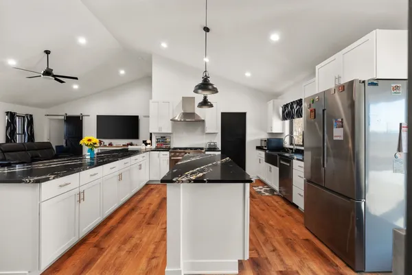 $939,900 | 11218 North Crocker Road, Brooklyn, WI 53521