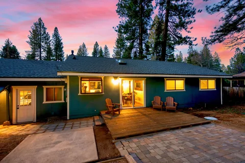 $955,000 | 10895 Jeffery Pine Road, Truckee, CA 96161