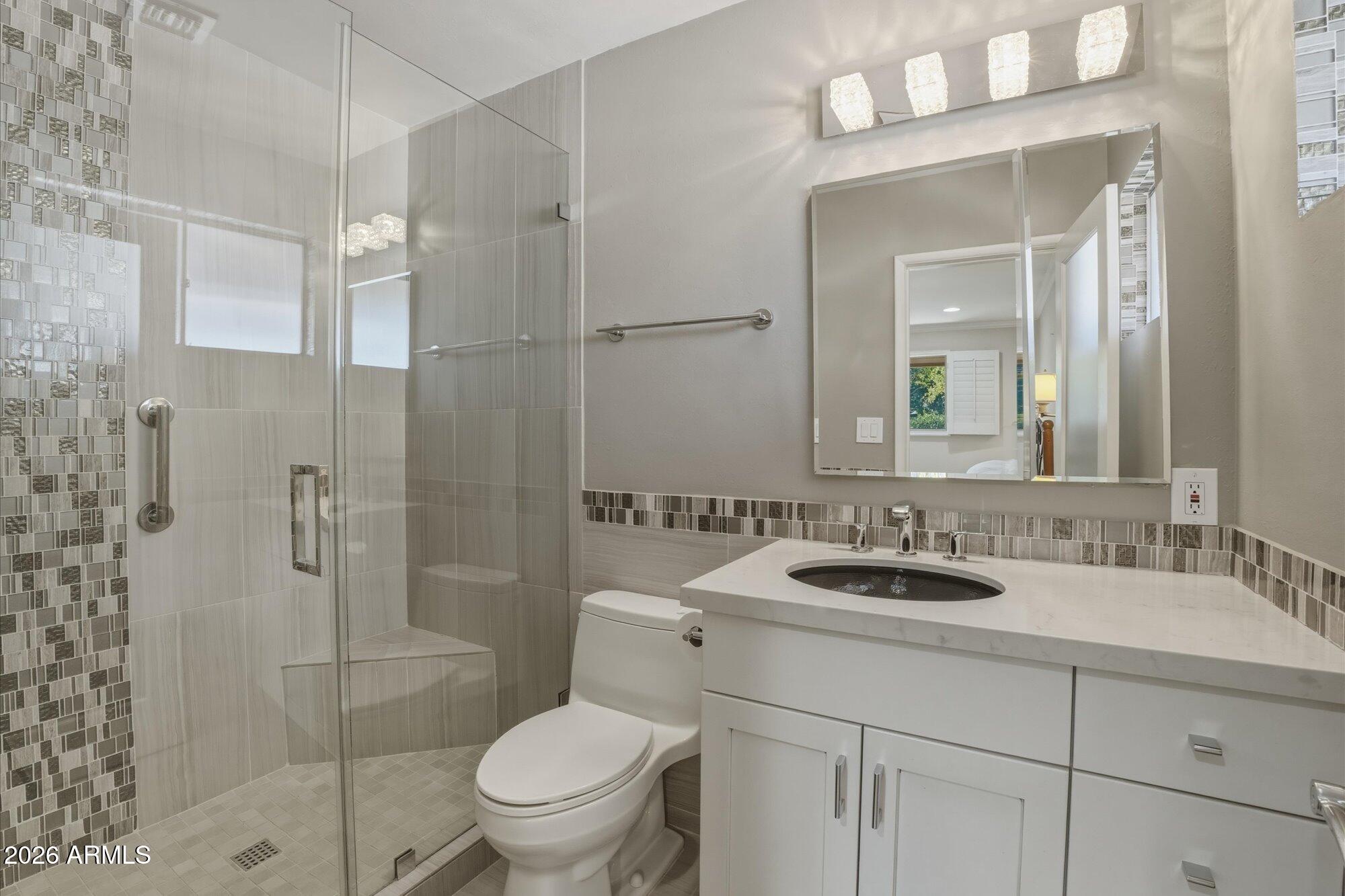 7720 North 3rd Avenue Phoenix, AZ 85021 - Photo 19 of 32 Primary Bath