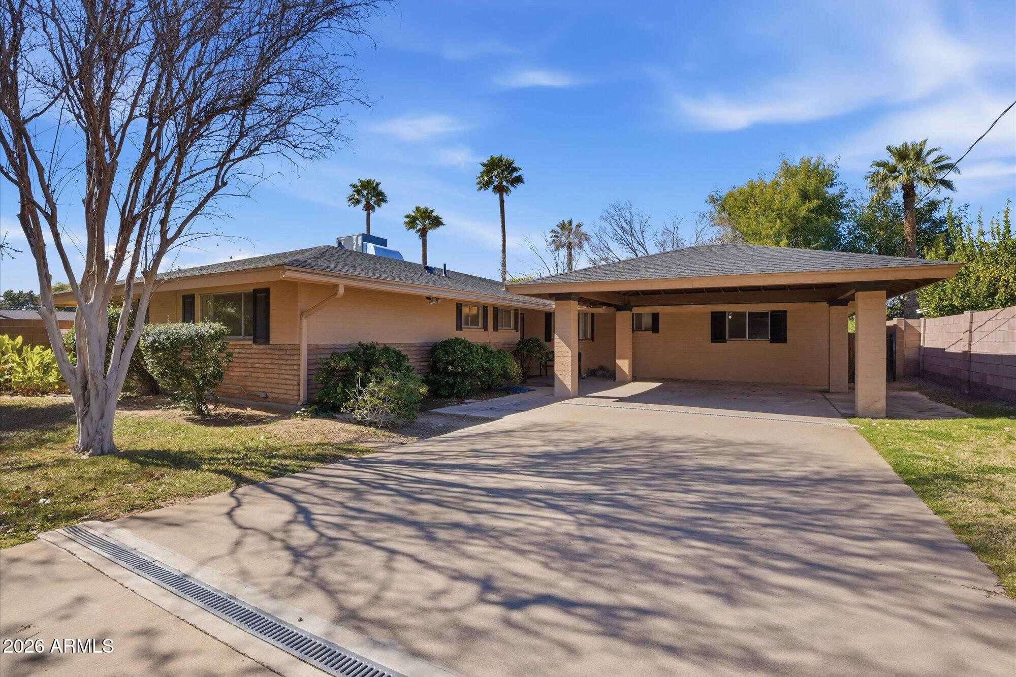 7720 North 3rd Avenue Phoenix, AZ 85021 - Photo 2 of 32 Spacious Carport & driveway
