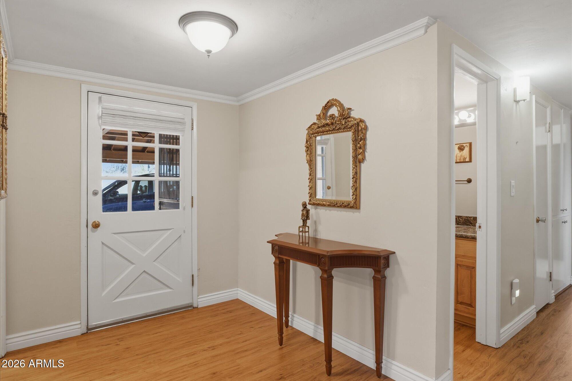 7720 North 3rd Avenue Phoenix, AZ 85021 - Photo 6 of 32 Foyer