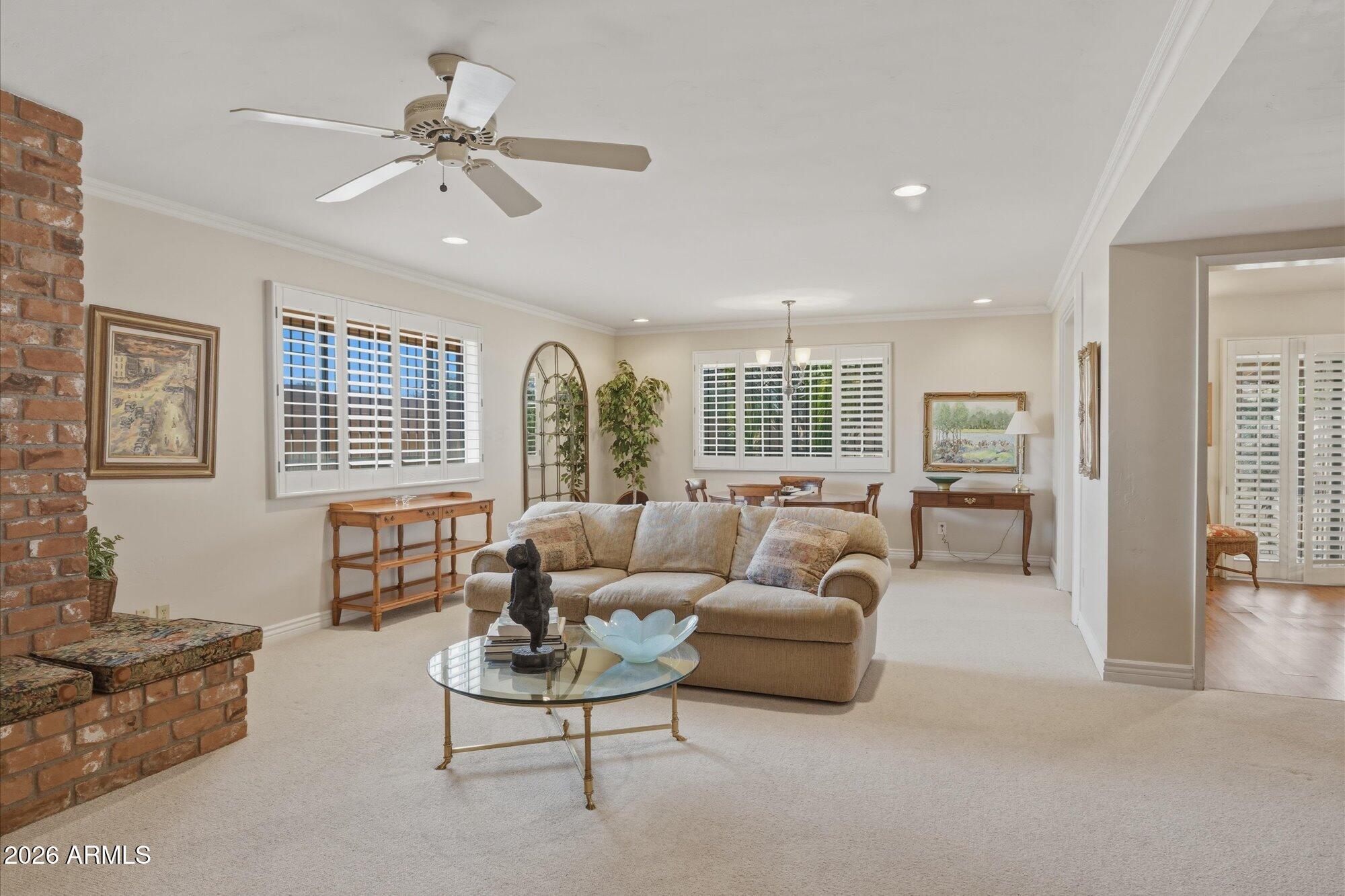 7720 North 3rd Avenue Phoenix, AZ 85021 - Photo 7 of 32 Spacious Living Room