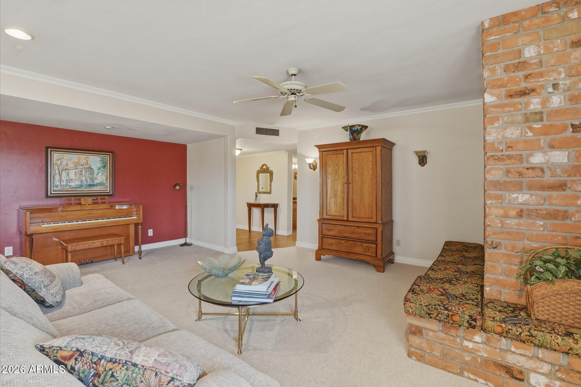 7720 North 3rd Avenue Phoenix, AZ 85021 - Photo 8 of 32 Living Room