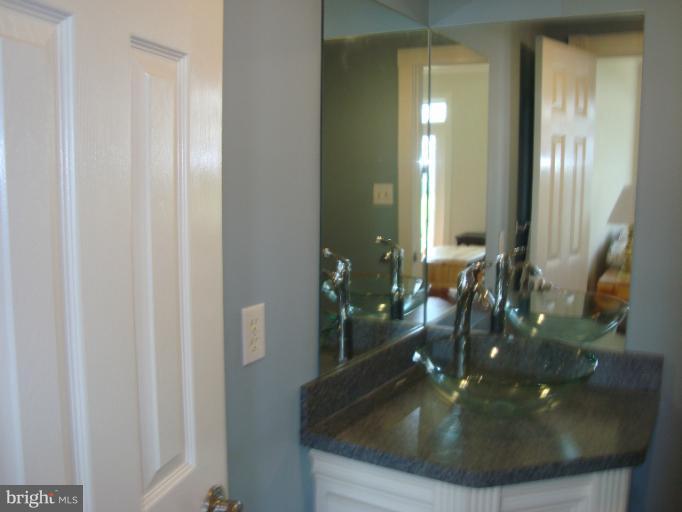6281 Harley Road Middletown, MD 21769 - Photo 14 of 30 Main Level Half Bath