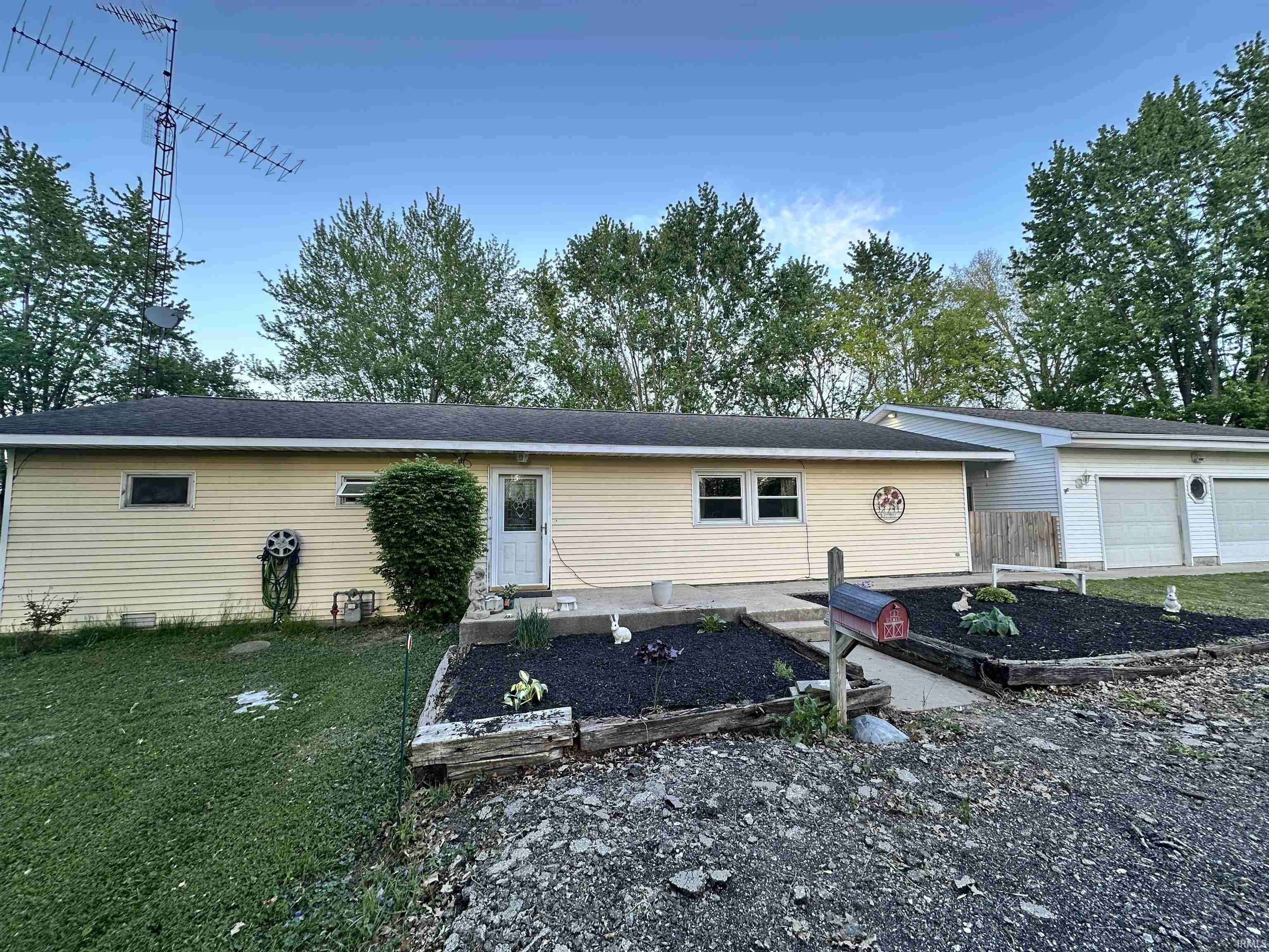 441 East 7th Street Portland, IN 47371 - Photo 2 of 30