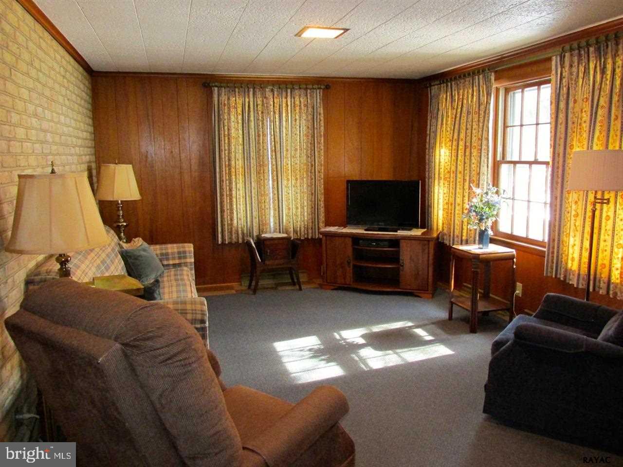 3320 Harrowgate Road York, PA 17402 - Photo 13 of 36 Gallery Image 13
