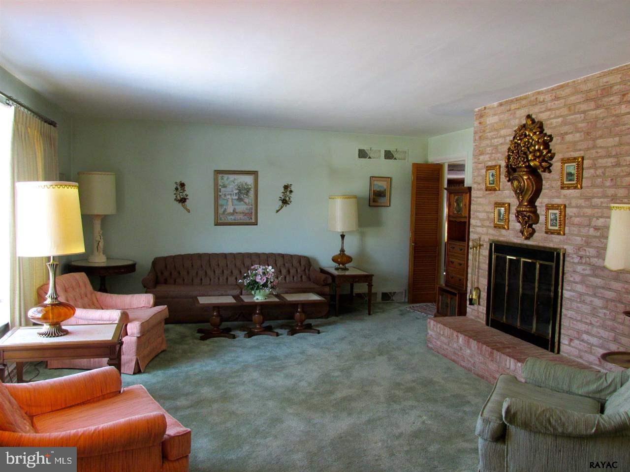 3320 Harrowgate Road York, PA 17402 - Photo 5 of 36 Gallery Image 5