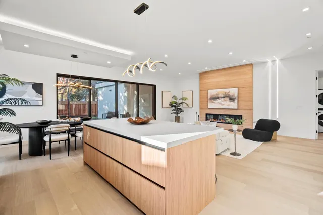 $4,398,000 | 700 Farley Street, Mountain View, CA 94043