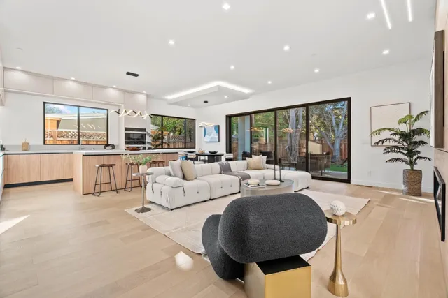 $4,398,000 | 700 Farley Street, Mountain View, CA 94043