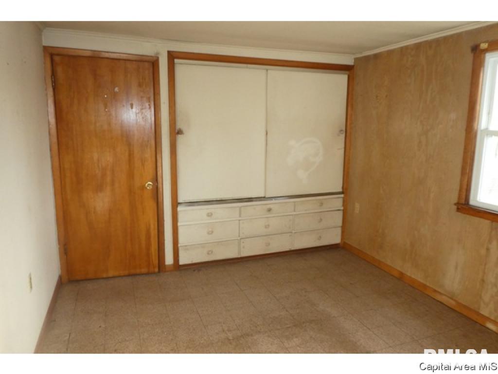 2233 South 10th Street Springfield, IL 62703 - Photo 13 of 20