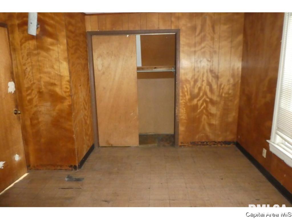 2233 South 10th Street Springfield, IL 62703 - Photo 14 of 20
