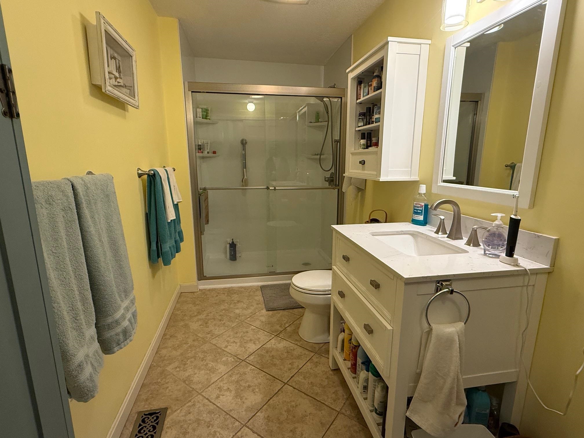 555 Straw Hill Road Manchester, NH 03104 - Photo 9 of 16