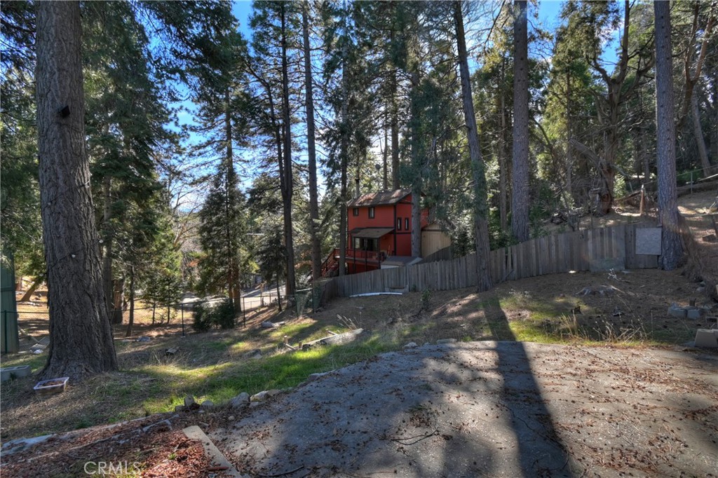 26331 Alpine Lane Twin Peaks, CA 92391 - Photo 31 of 41 a view of a trees and yard