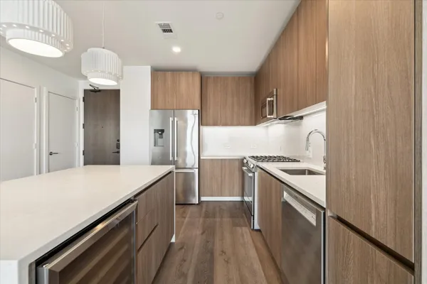 $6,334 | 1 Riva Row, Unit 1308, The Woodlands, TX 77380