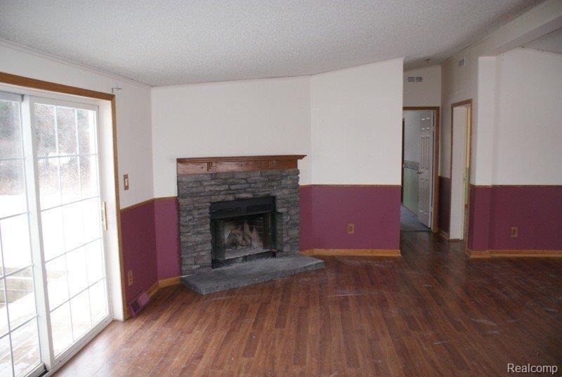 2711 Miller Road Allenton, MI 48002 - Photo 10 of 11 DSC07556