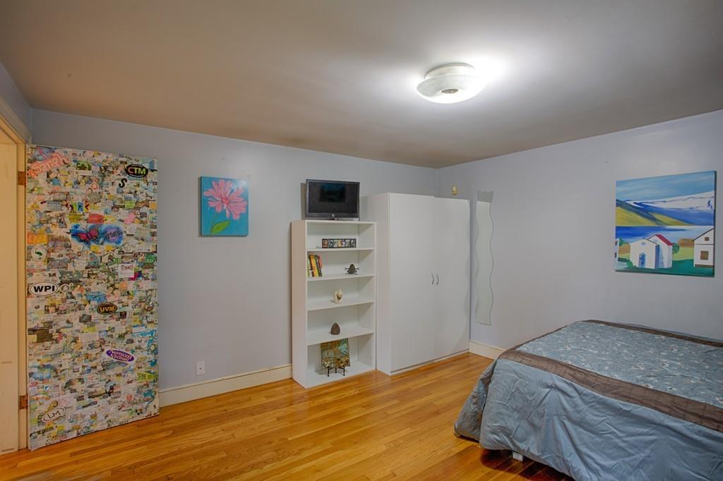 92 Evans Road Marblehead, MA 01945 - Photo 17 of 33 Gallery Image 17