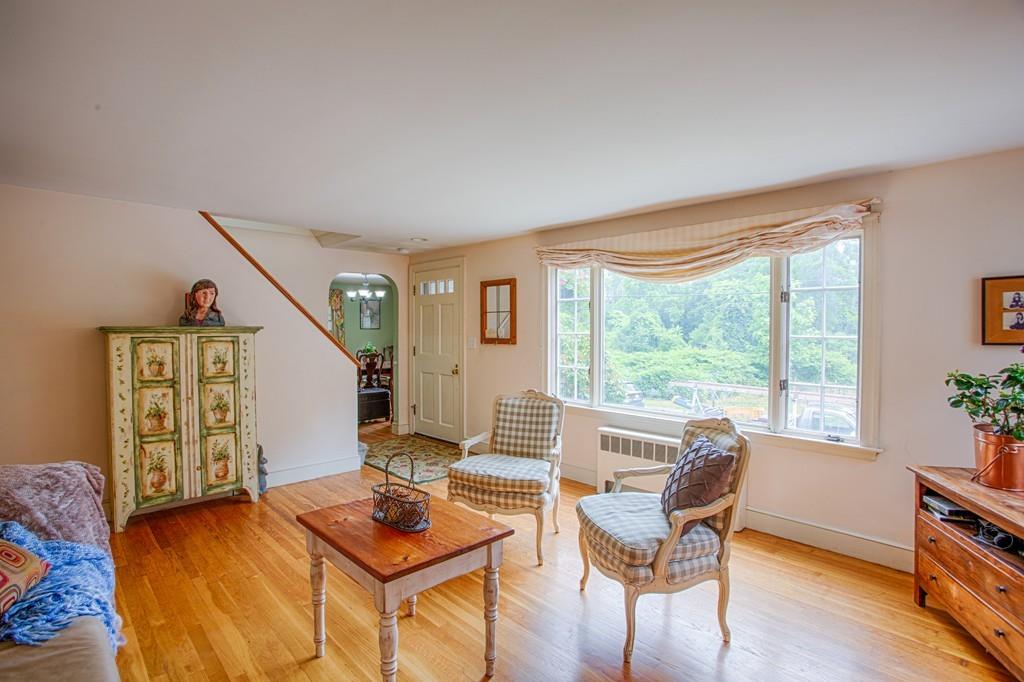 92 Evans Road Marblehead, MA 01945 - Photo 6 of 33 Gallery Image 6